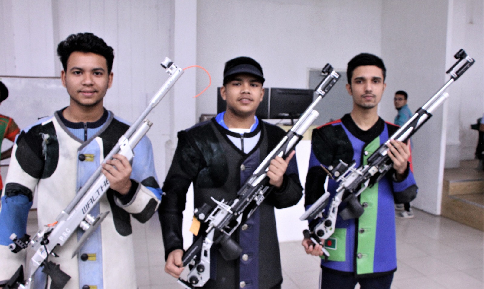এয়ার রাইফেলের দুই স্বর্ণই ঢাকার